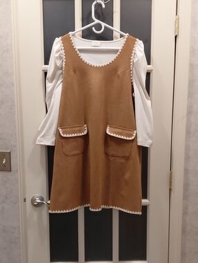 Women’s Tan Midi Pinafore Dress with White Trim. Sz.M, 2 Stains(hardly visible).